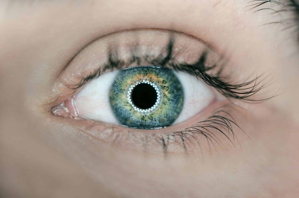Comment prévenir les infections oculaires en portant des lentilles de contact ?